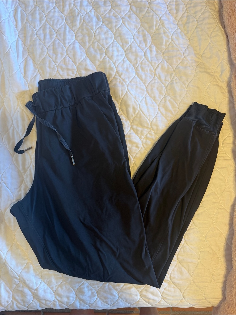 Lululemon Stretch High-Rise Jogger